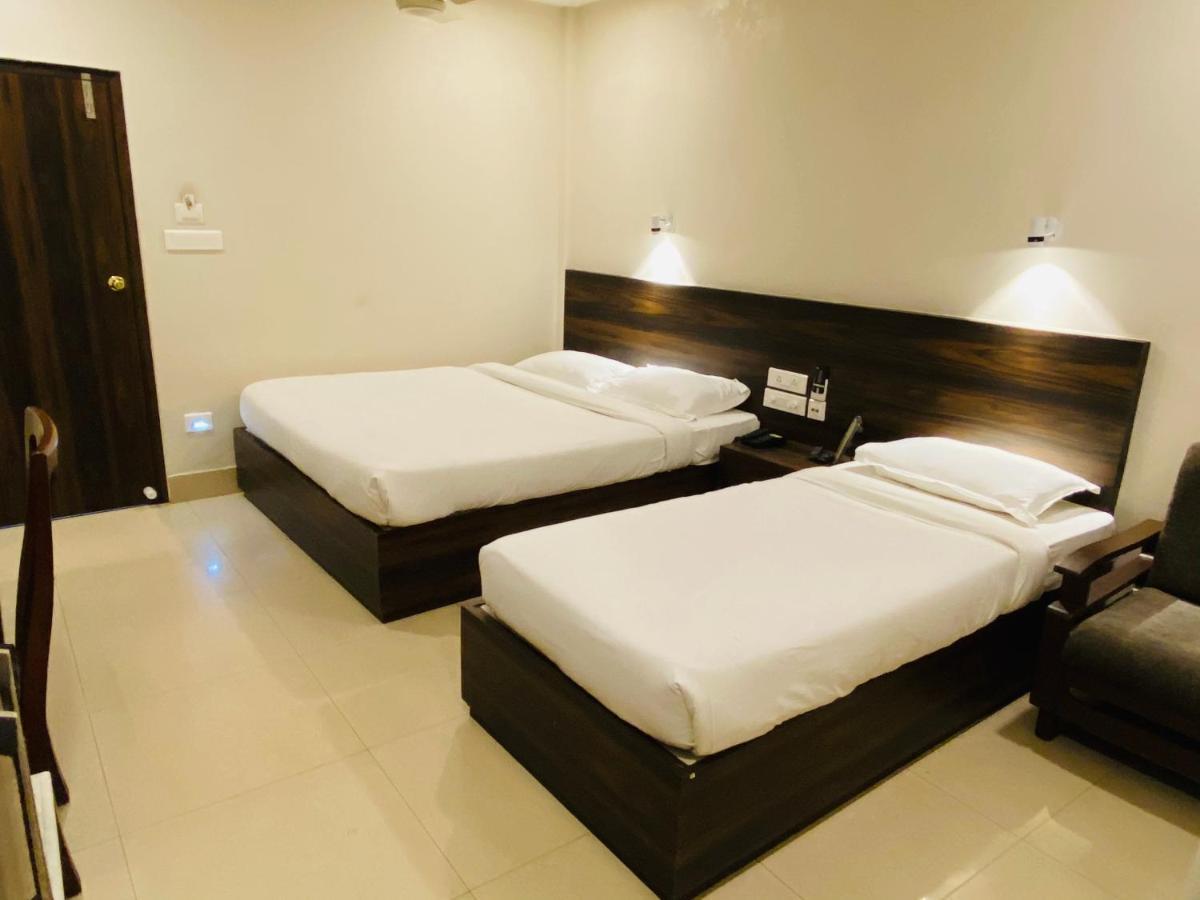 Saluja Residency Hotel Siliguri Bagian luar foto