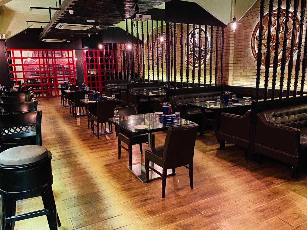 Saluja Residency Hotel Siliguri Bagian luar foto