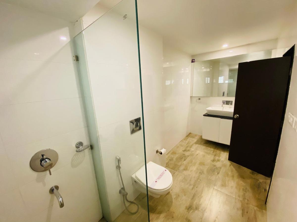 Saluja Residency Hotel Siliguri Bagian luar foto