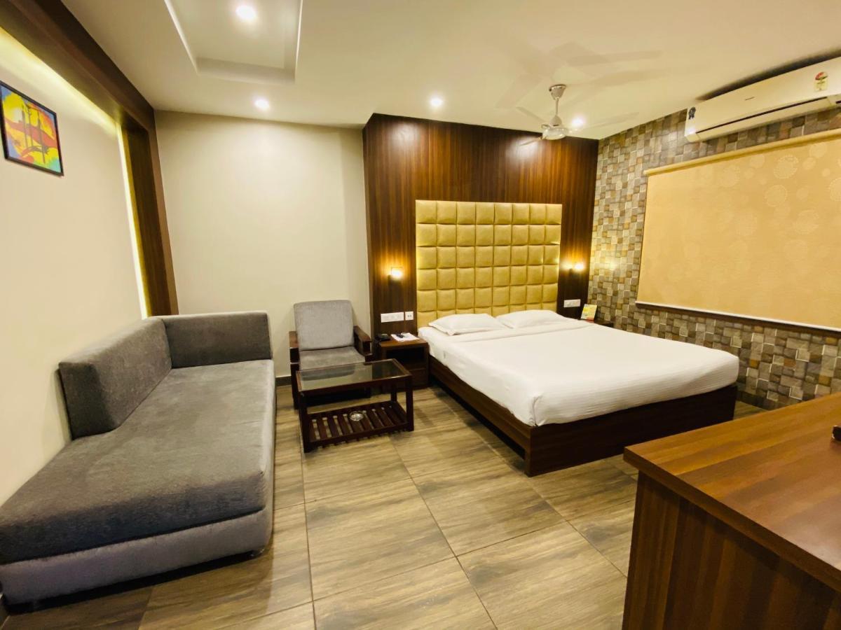 Saluja Residency Hotel Siliguri Bagian luar foto