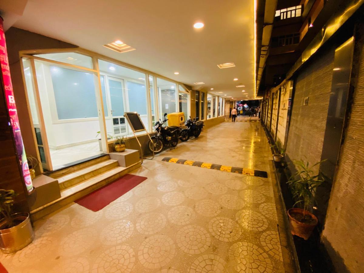 Saluja Residency Hotel Siliguri Bagian luar foto