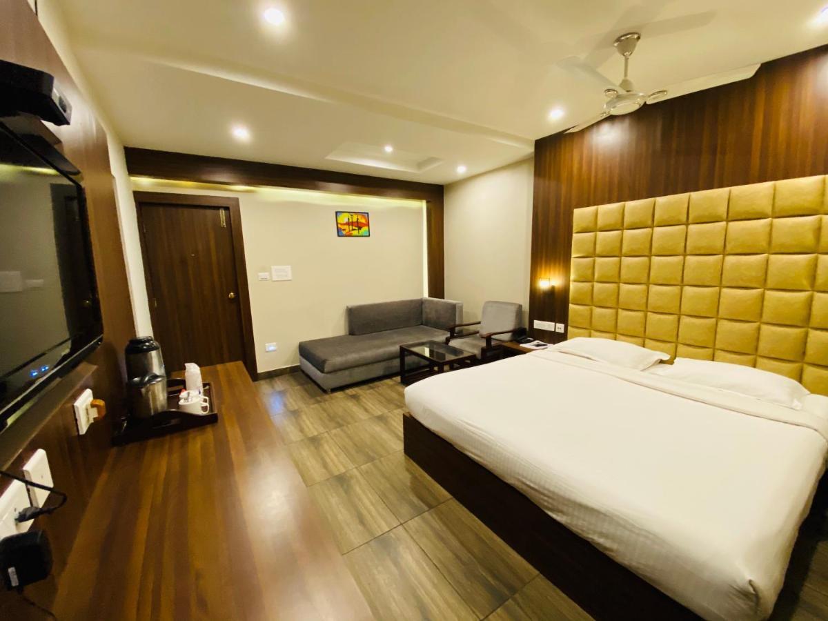 Saluja Residency Hotel Siliguri Bagian luar foto